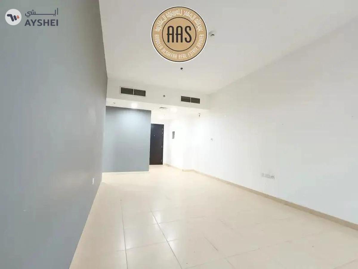 Very Spacious 1Bhk Chillar free Available in 60k-1-1