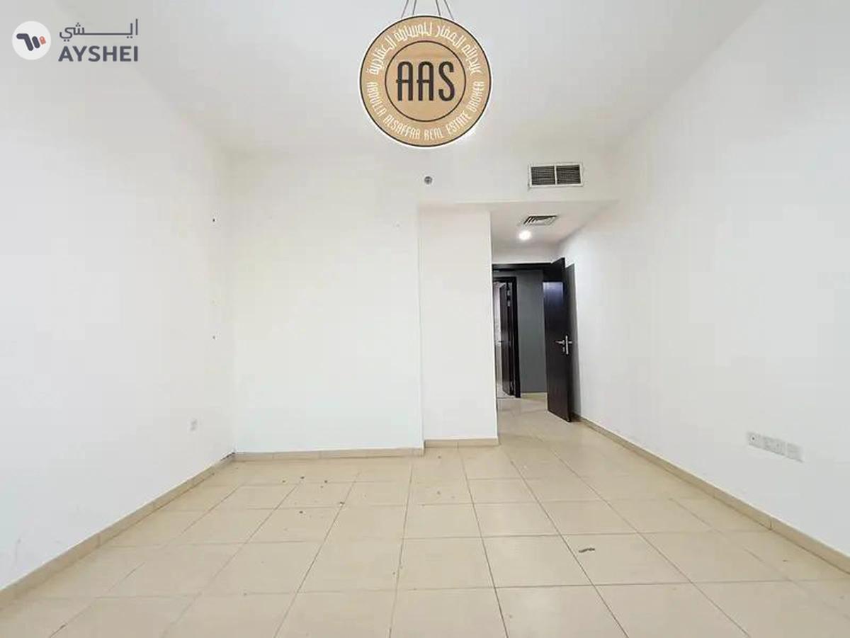 Very Spacious 1Bhk Chillar free Available in 60k-5-5