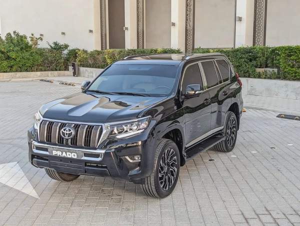 TOYOTA PRADO 2011 FACELIFTED 2023 WITH INTERIOR AND EXTERIOR GCC V4 2.7L IN EXCELLENT CONDITION