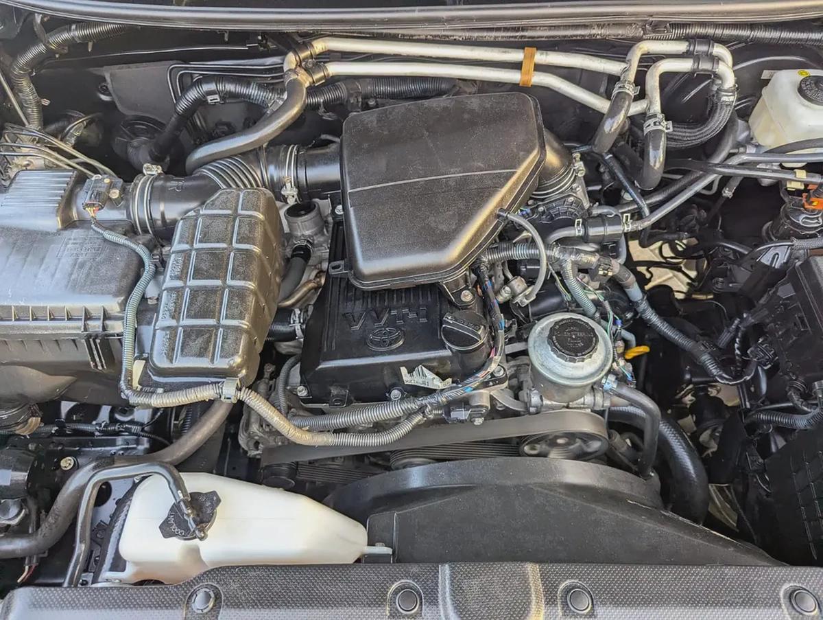 TOYOTA PRADO 2011 FACELIFTED 2023 WITH INTERIOR AND EXTERIOR GCC V4 2.7L IN EXCELLENT CONDITION-11-11