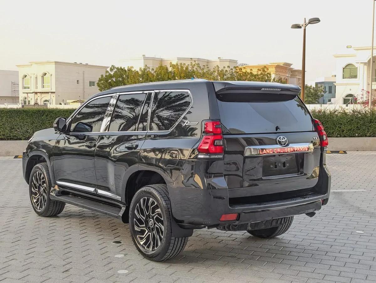 TOYOTA PRADO 2011 FACELIFTED 2023 WITH INTERIOR AND EXTERIOR GCC V4 2.7L IN EXCELLENT CONDITION-13-13