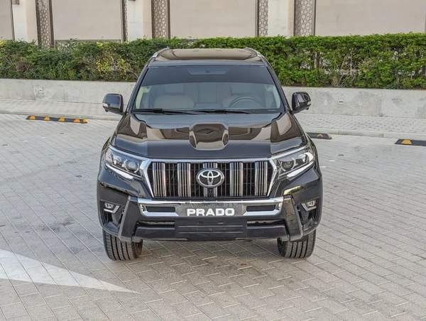 TOYOTA PRADO 2011 FACELIFTED 2023 WITH INTERIOR AND EXTERIOR GCC V4 2.7L IN EXCELLENT CONDITION