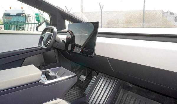 Tesla Cybertruck FOUNDATION SERIES