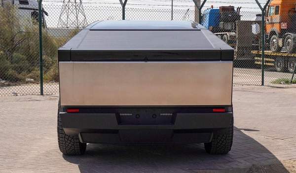 Tesla Cybertruck FOUNDATION SERIES