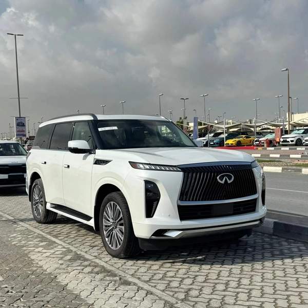 INFINITI QX80 LUXE 2025 | WHITE