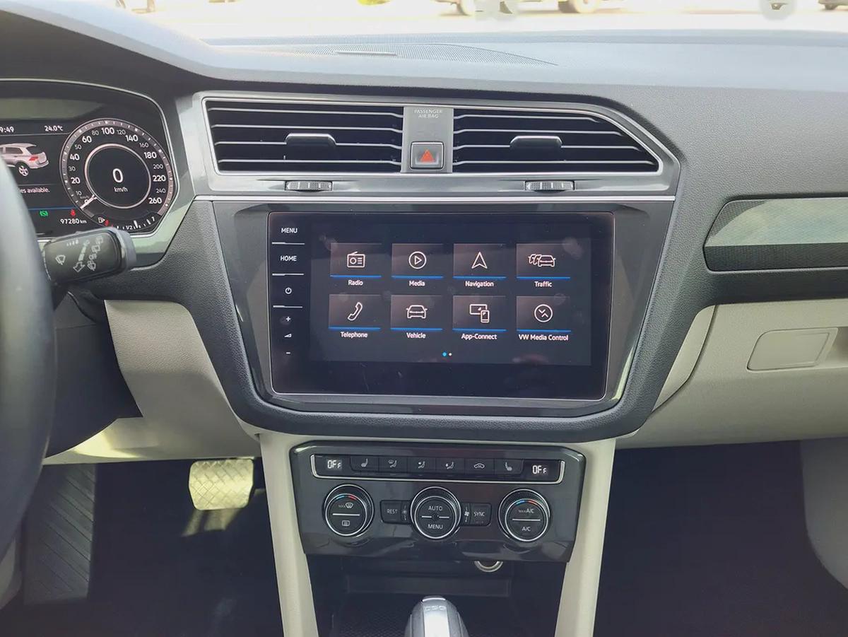 Volkswagen Tiguan 4Motion 2.0 Sport 2018 Model GCC Specs With Full Service History From Agency-13-13