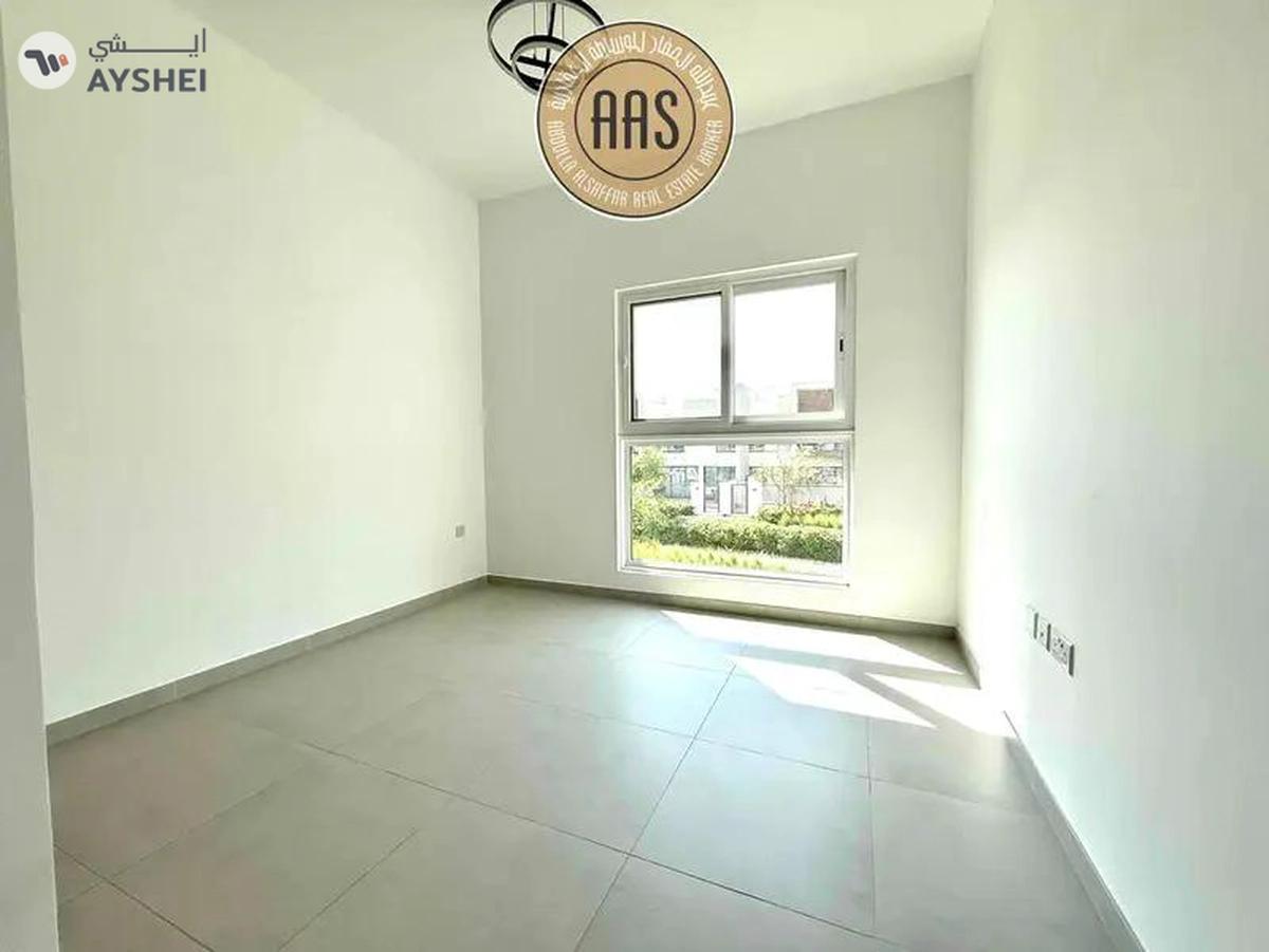 GOOD OFFER PRIME LOCATION 3BR+MAID VILLA-9-9