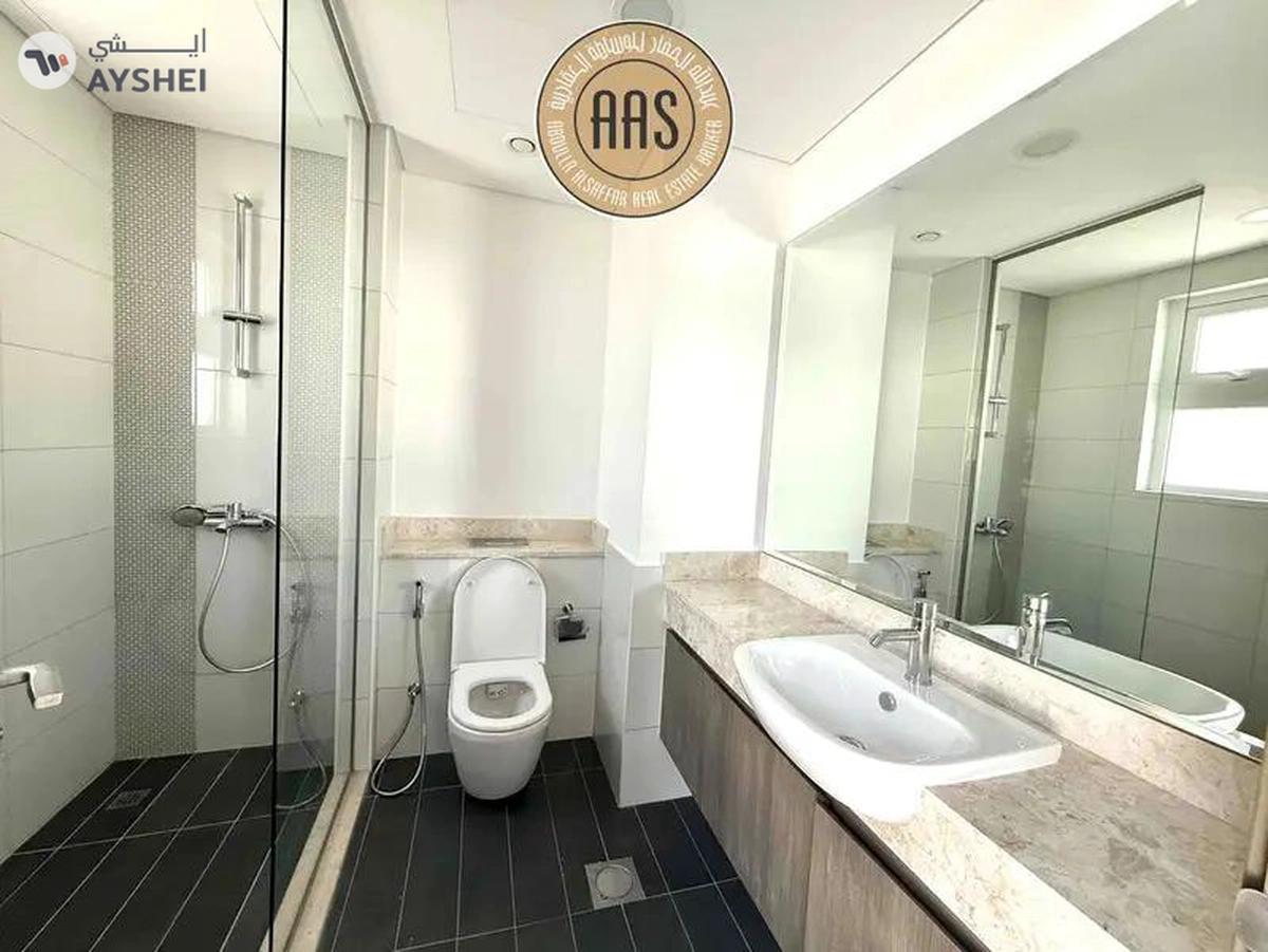 GOOD OFFER PRIME LOCATION 3BR+MAID VILLA-1-landscape