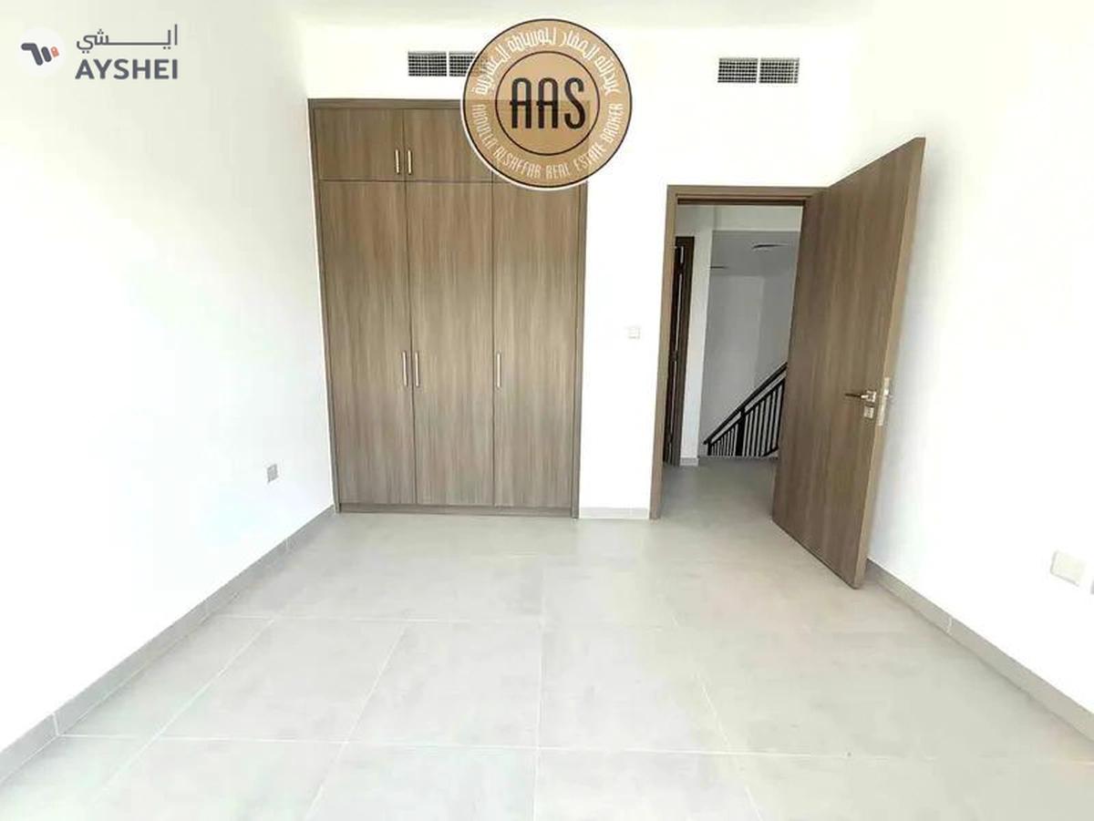 GOOD OFFER PRIME LOCATION 3BR+MAID VILLA-4-4