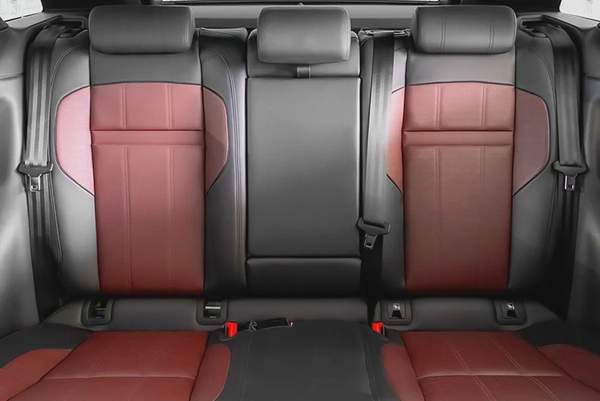 2,786 AED / 60 month’s | 0% DP | 2021 Range Rover Evoque P250 HSE R-Dynamic / Rang Rover Warranty a