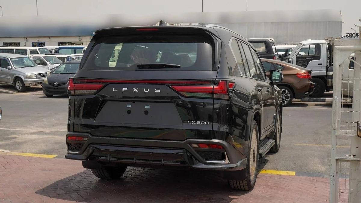 Lexus LX600 FSport 3.5L V6 5 Seats-15-15
