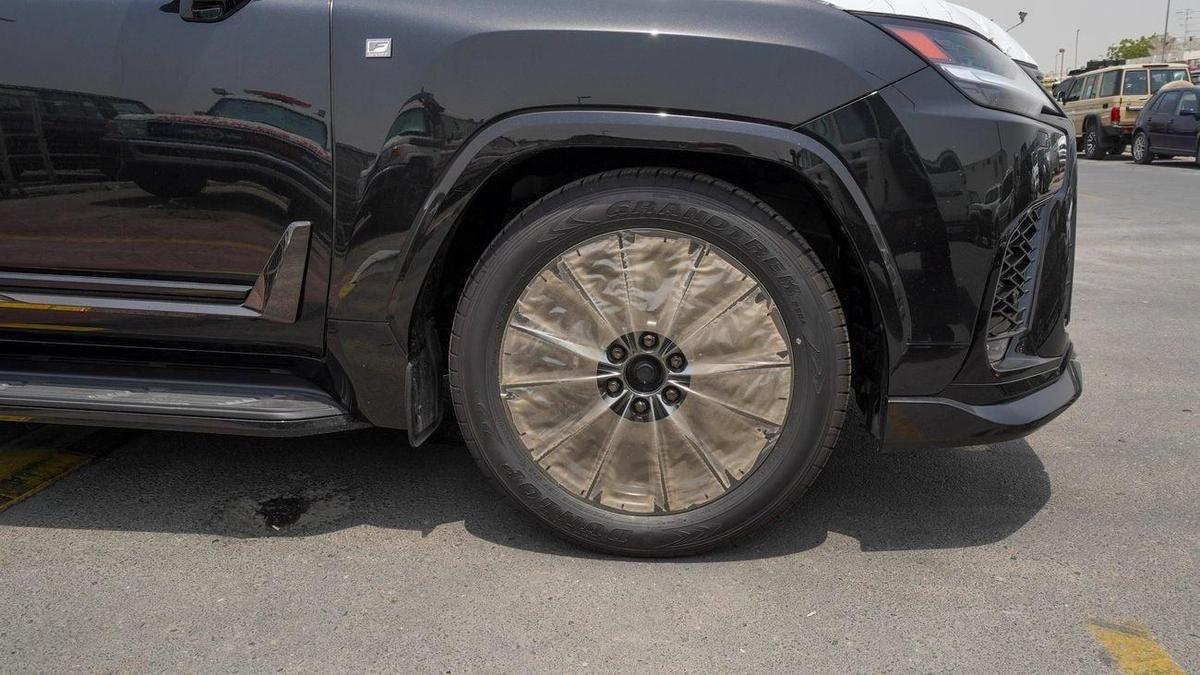 Lexus LX600 FSport 3.5L V6 5 Seats-10-10