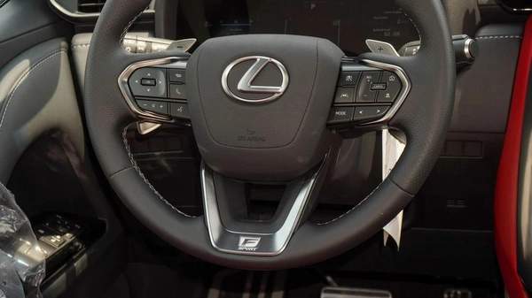Lexus LX600 FSport 3.5L V6 5 Seats