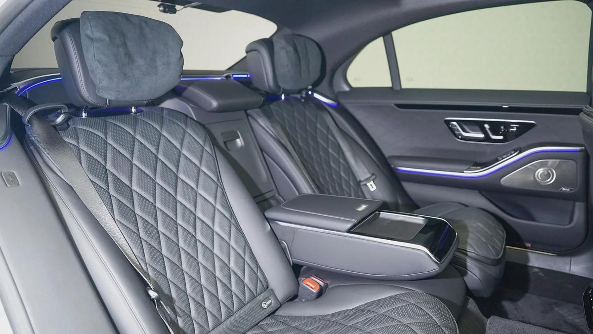 S 580 AMG Line | AED 5,323 PM | Up to 3 Years Warranty Unlimited |-6-6