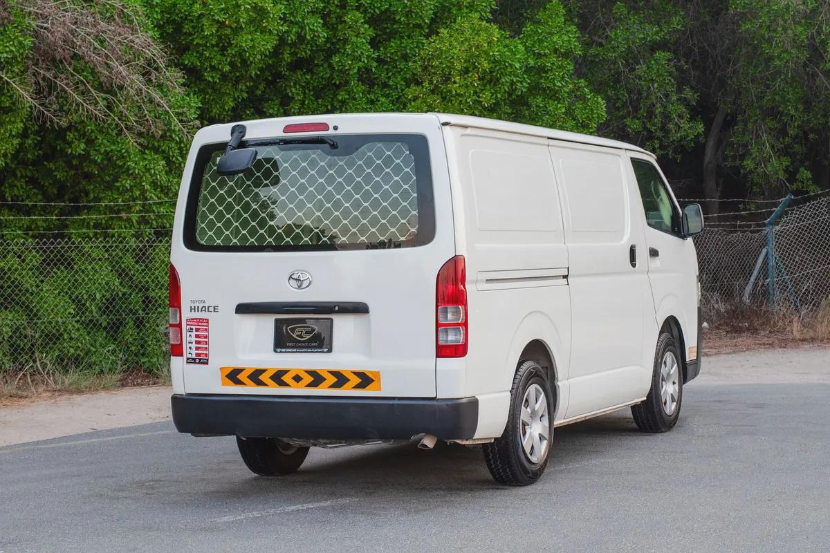 Toyota Hiace Standard Roof | Delivery Van | GCC Specs | Ref#T24064-3-3