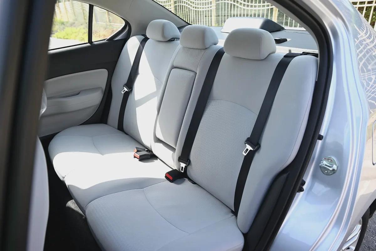 0% DP - ORIGINAL PAINT - MITSUBISHI ATTRAGE 2022 - LOW MILEAGE - GCC-15-15