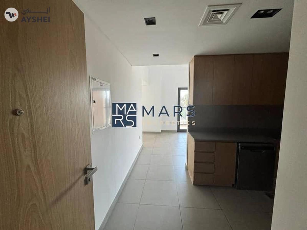 Spacious 1 BHK | Close Kitchen | Big Balcony.-7-7