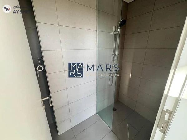 Spacious 1 BHK | Close Kitchen | Big Balcony.