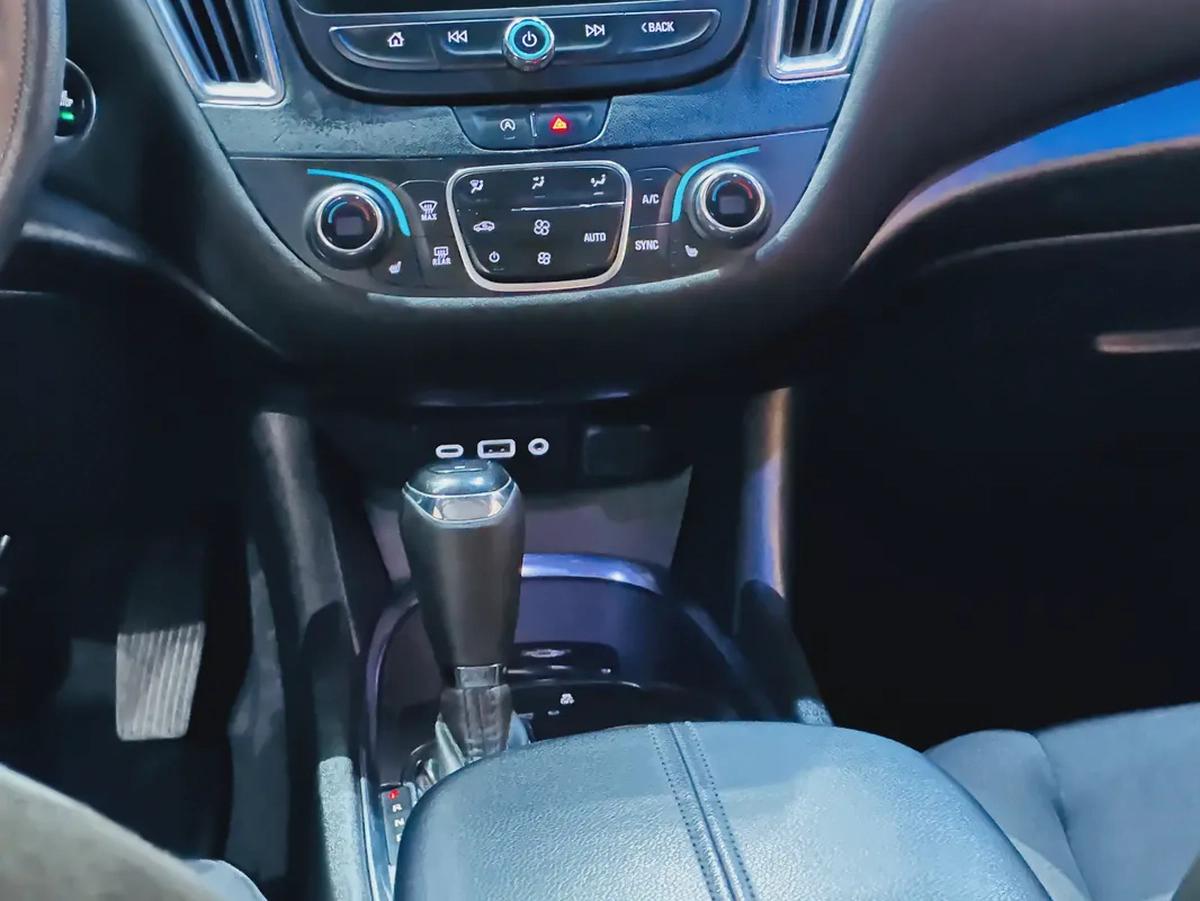 CHEVROLET MALIBU 2020 MODEL YEAR WITH ONE YEAR WARRANTY-12-12