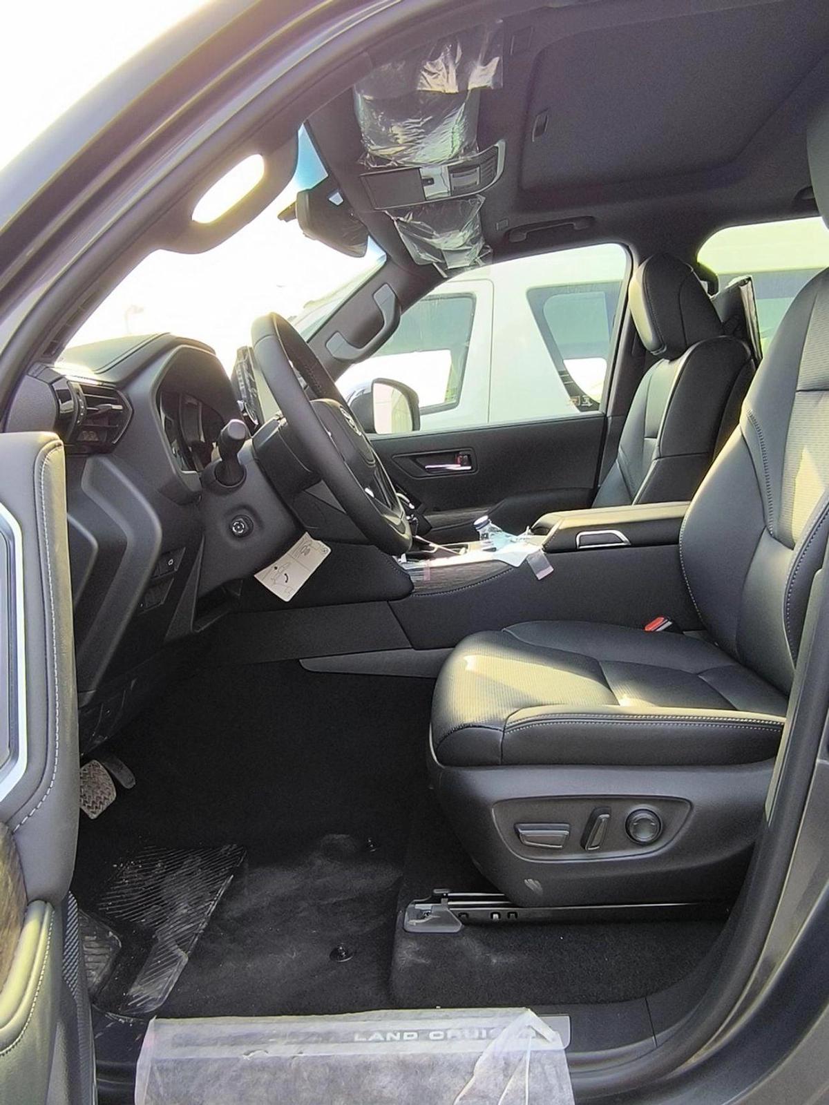 Toyota Land Cruiser LAND CRUISER VXR 3.3L DIESEL-11-11