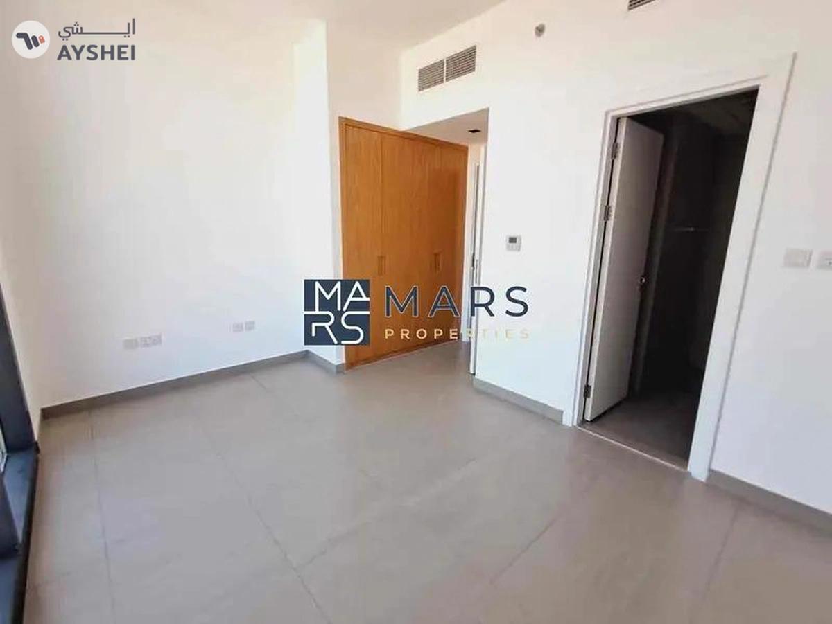 Available Now | Family Community | Vacant-12-12