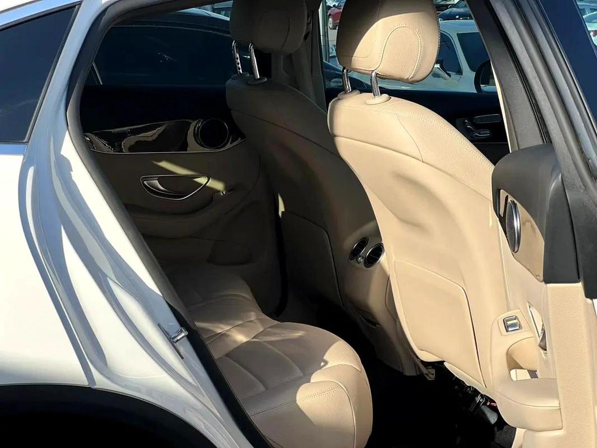 Mercedes-Benz GLC Coupe GLC 300, 2022 - GCC/Other Specs-1-1