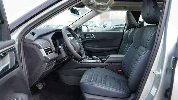 Mitsubishi Outlander Brand New 2026 Mitsubishi Outlander High Line – Prime (G06) 2.5L | 7-Seater SUV | GCC Spec | Export