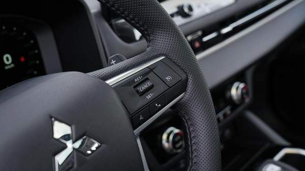 Mitsubishi Outlander Brand New 2026 Mitsubishi Outlander High Line – Prime (G06) 2.5L | 7-Seater SUV | GCC Spec | Export