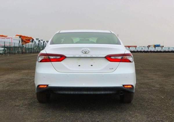 Toyota Camry Toyota Camry LE 2.5L Sedan FWD 8 Speed A/T Petrol