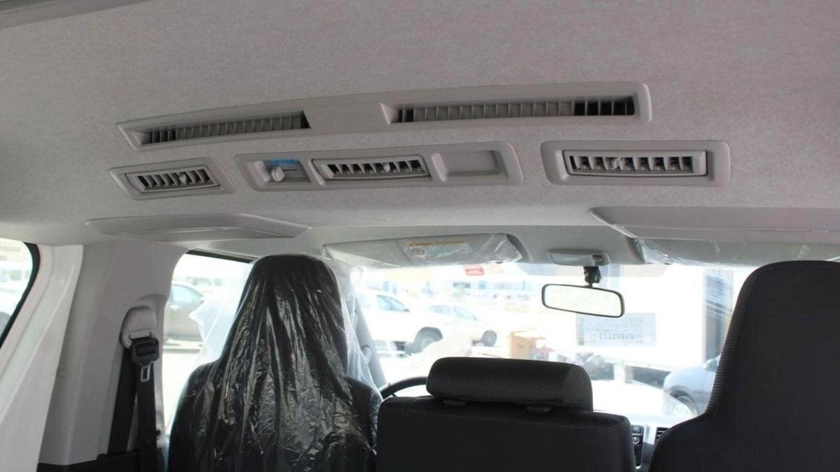 Toyota Hiace HIACE 2.5L STANER DIESEL 2025-10-10