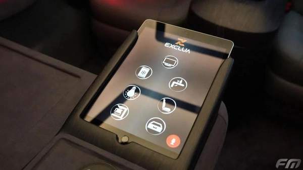 New Mercedes Benz V300 2025