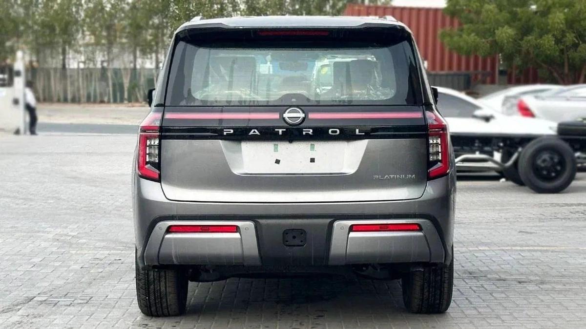 Nissan Patrol PATROL PLATNUM LE FULL OPTION TWIN TURBO ROOF BLACK 2026-4-4