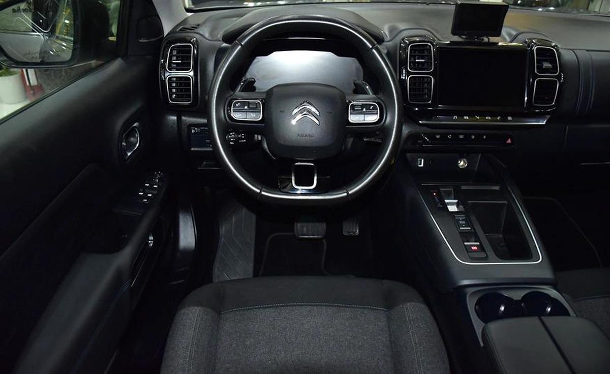 Citroen C5 AirCross ( 2023 Model ) in Silver Color GCC Specs-1-1