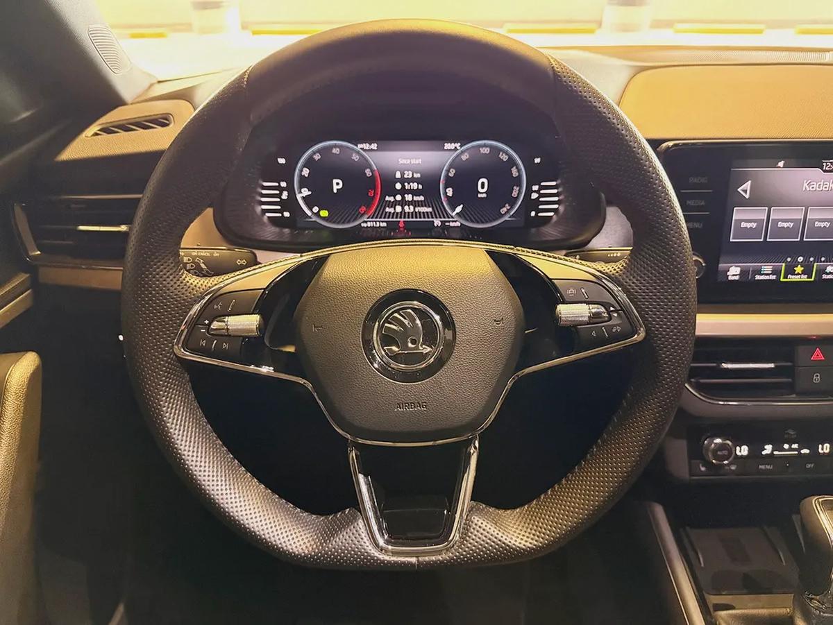Skoda Scala Style Sport 2022 Model GCC Specs With Full Service History In Pristine Condition-13-13
