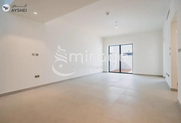 TOWNHOUSE FOR SALE IN NOYA 1, NOYA