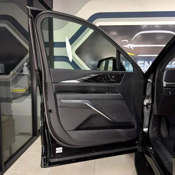2026 Cadillac Escalade IQL - 1000E4