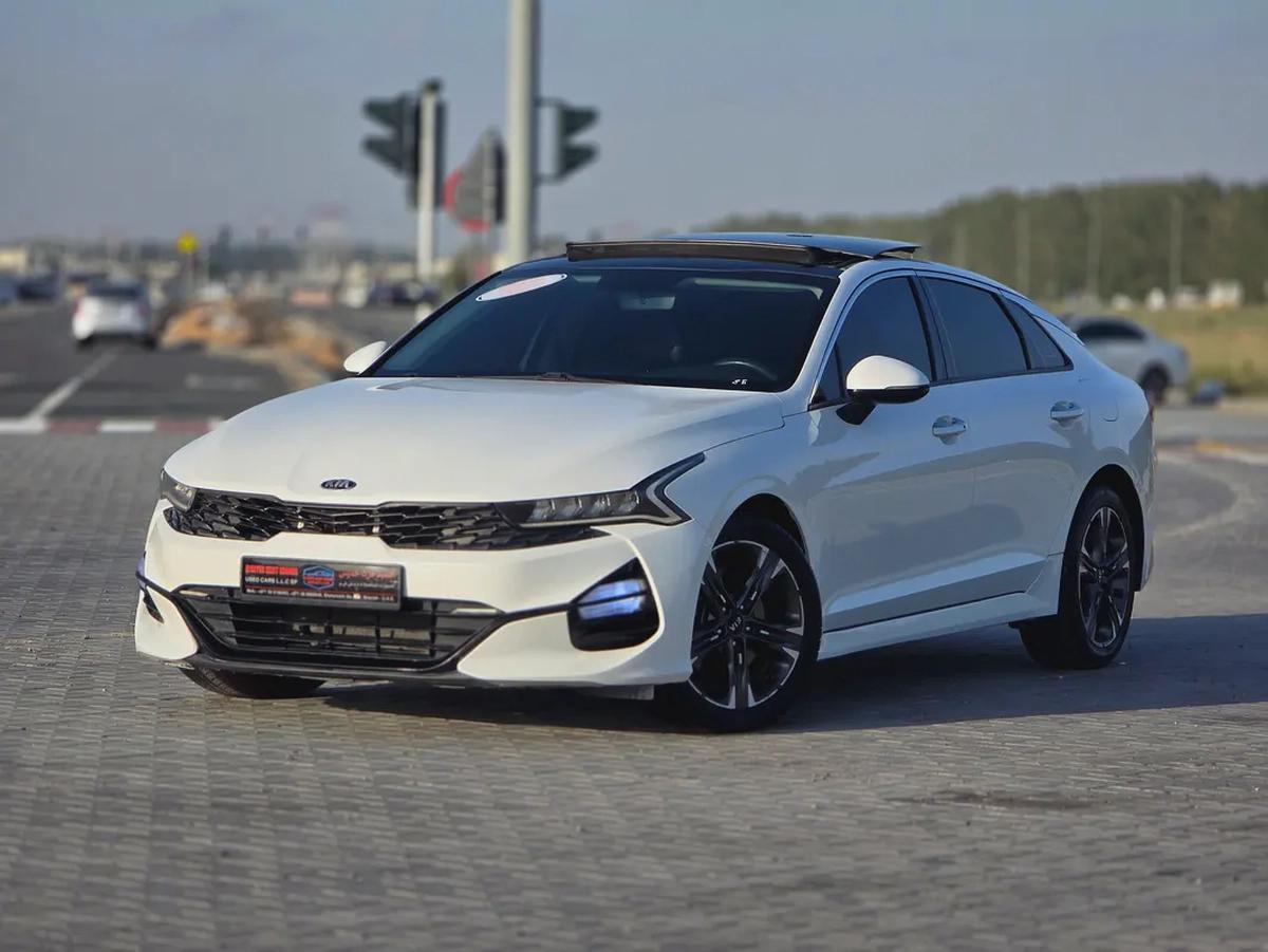 GCC Specs 2021 Kia K5 GT-Line - Excellent Condition-2-2