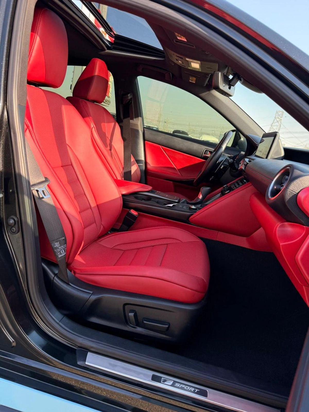 Lexus IS300 Full option F sport 2021-5-5