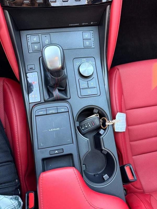 Lexus IS300 Full option F sport 2021