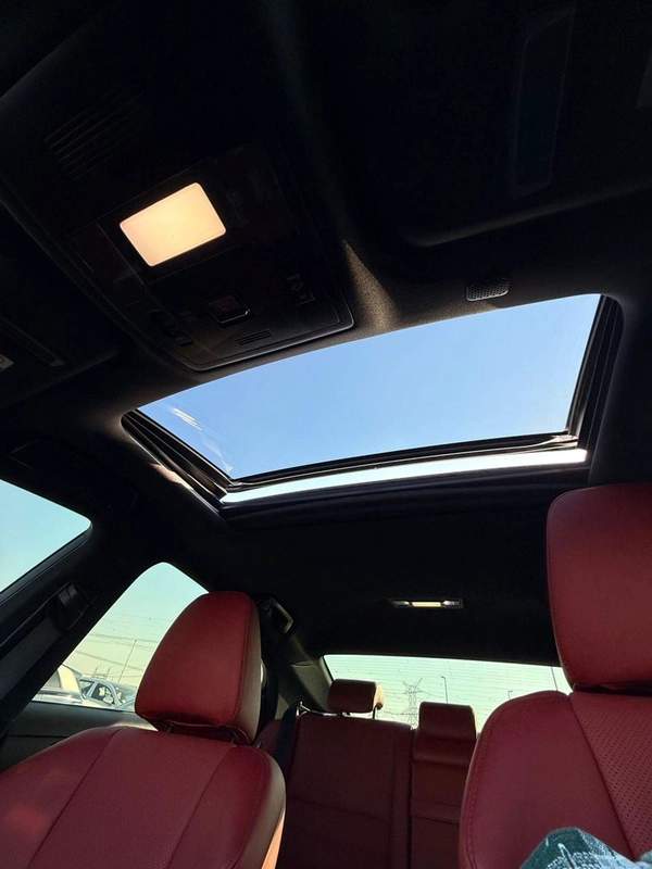 Lexus IS300 Full option F sport 2021