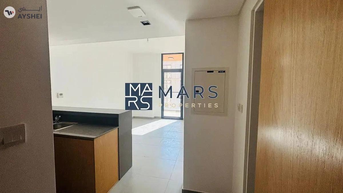 Beautiful 1BHK with Balcony – Ready to Move In!-3-3