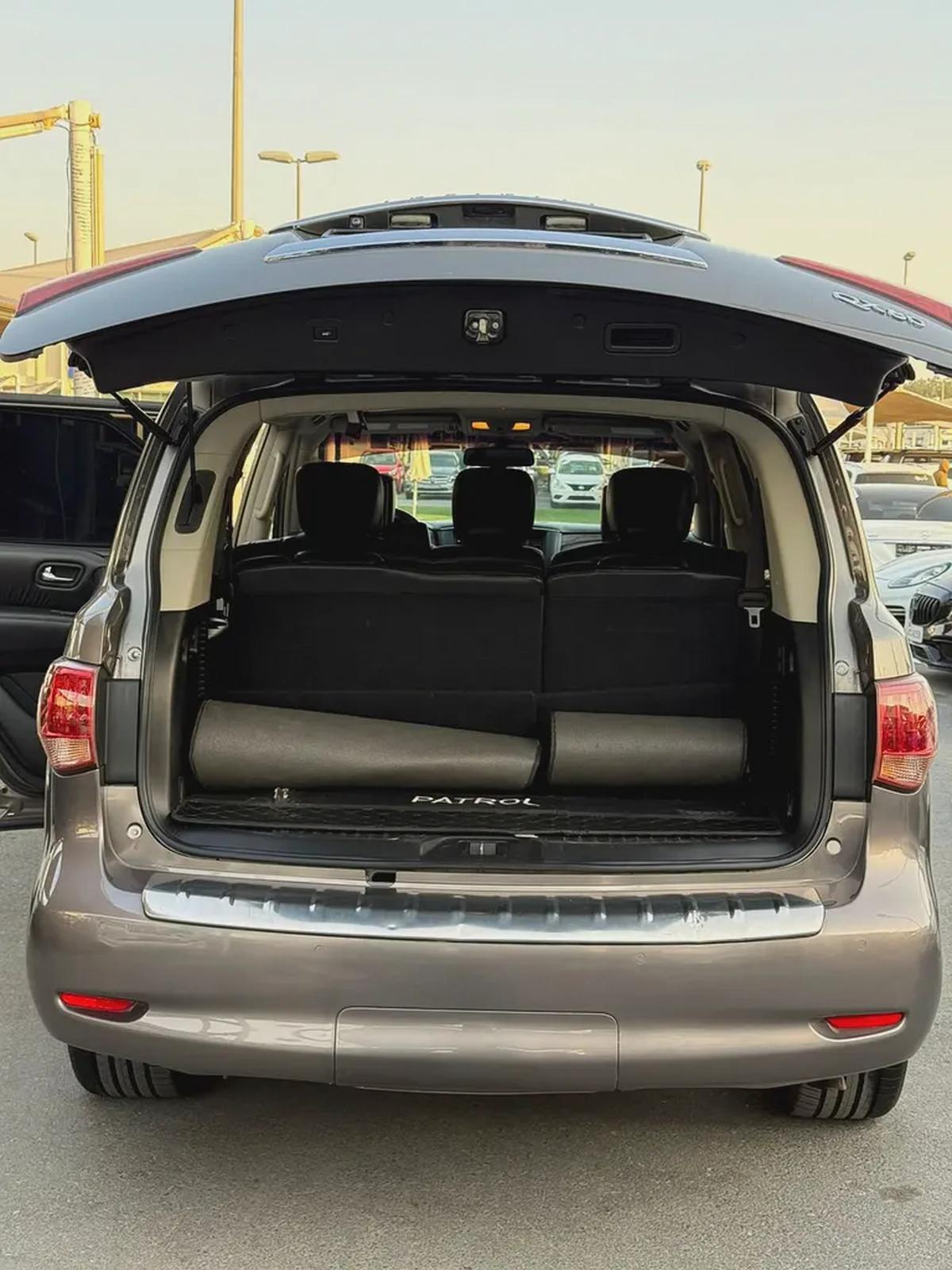 Infiniti QX80 Standard 2016 - GCC Specs - Well Maintained-3-3