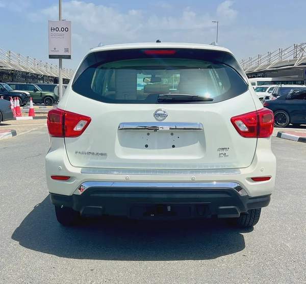 2019 Nissan Pathfinder LE - GCC Specs - Excellent Condition