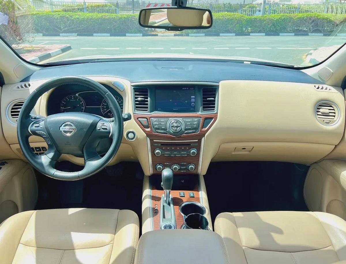 2019 Nissan Pathfinder LE - GCC Specs - Excellent Condition-9-9