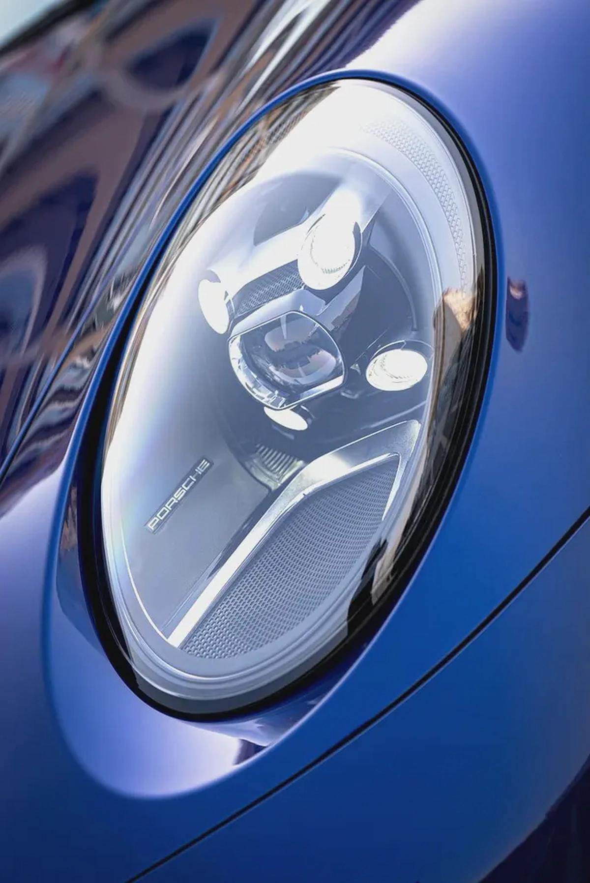 2022 Porsche Carrera | GCC Specs | Under Warranty | Full Service Record-7-7