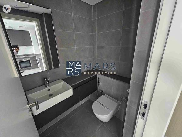 Luxury Brand New 1bhk apartment in Tiraz building