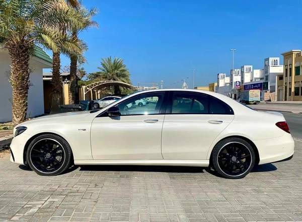 2018 MERCEDES E43 AMG 3.0L BITURBO 4MATIC || GCC || FULLY LOADED || MASTERPIECE|| PERFECT CONDTION