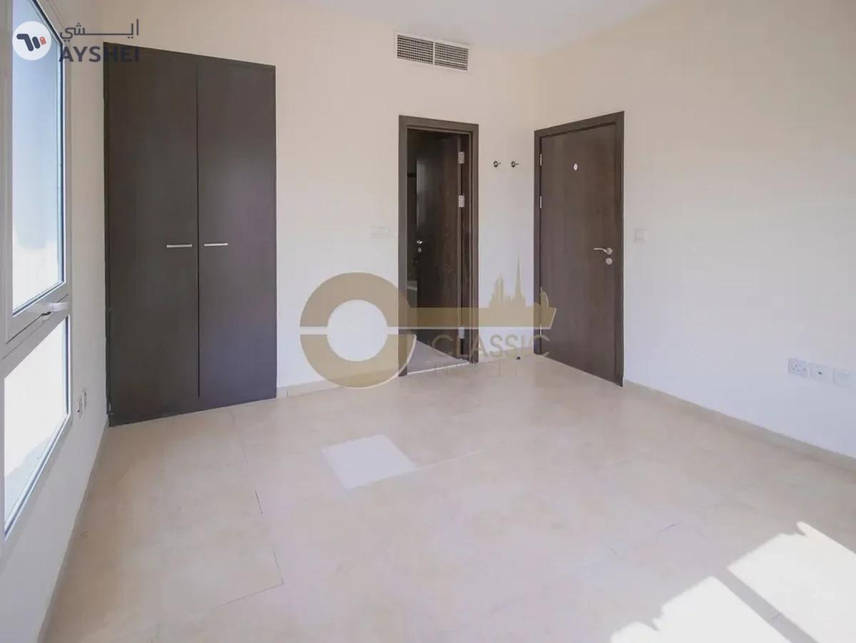 Spectacular Location| Nearby Amenities| Spacious-12-12