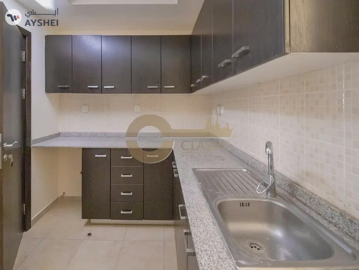 Spectacular Location| Nearby Amenities| Spacious-15-15