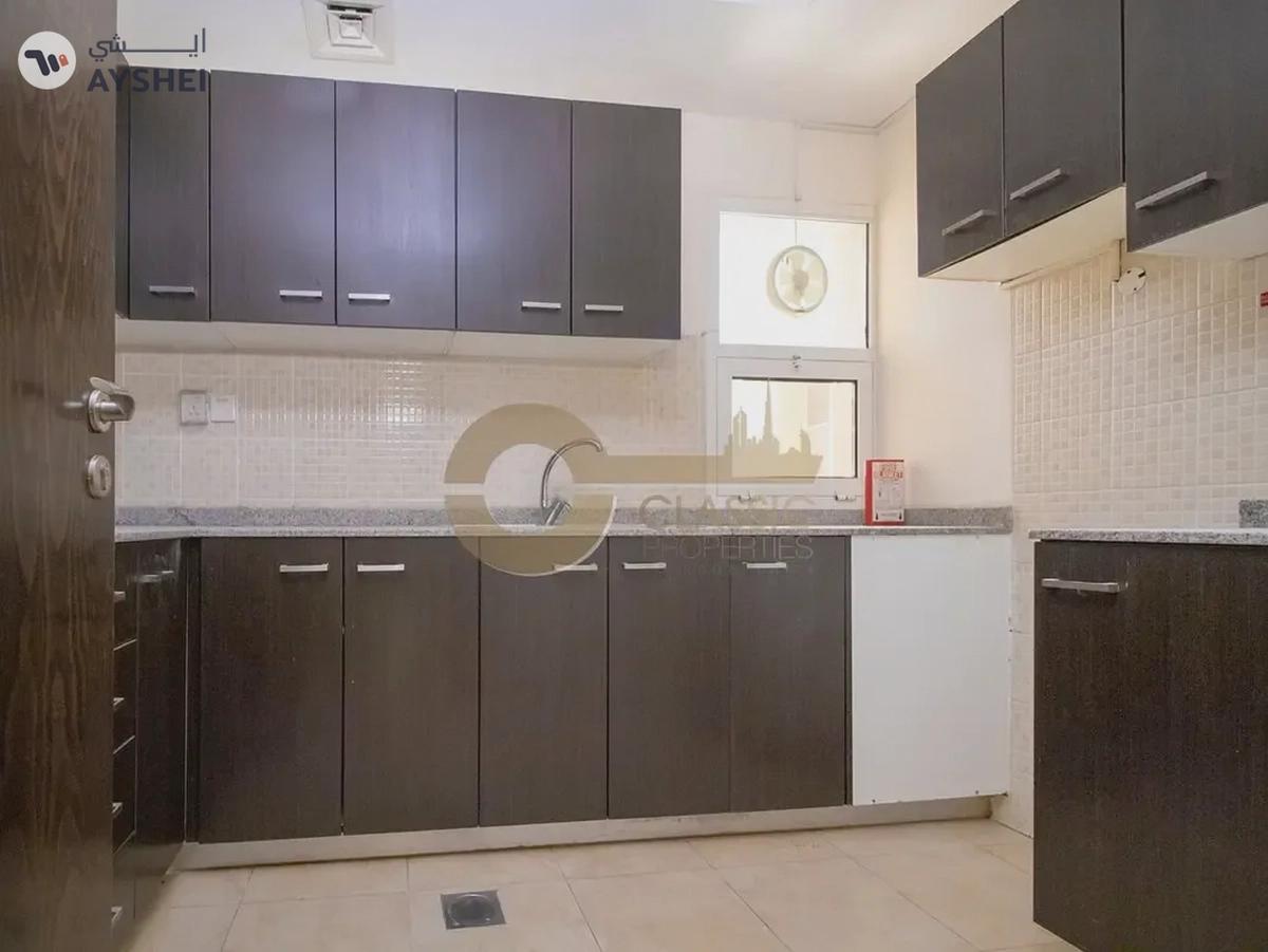 Spectacular Location| Nearby Amenities| Spacious-17-17